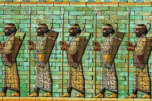 Lire la suite à propos de l’article Les Immortels perses: la garde d’élite redoutée de l’empire achéménide